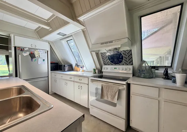 Photo 4 of Manufactured home for sale at 2533 N 1500 W, Dugger, IN 47848 | MLS# 202635114 | Listing updated on 2026-08-27