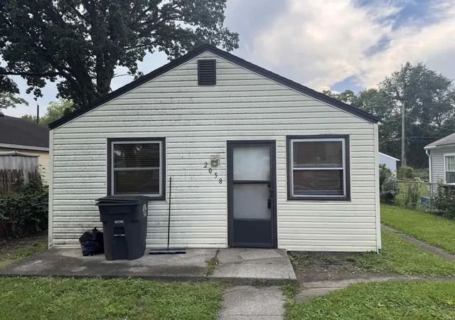 Photo 1 of Sale Pending at 2058 Pauline St, Fort Wayne, IN 46802 | MLS# 202635117 | Listing updated on 2026-09-13