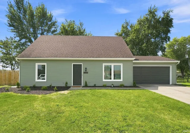 Photo 1 of Sale Pending at 5913 Thaine Ct, Fort Wayne, IN 46835 | MLS# 202635121 | Listing updated on 2026-09-05
