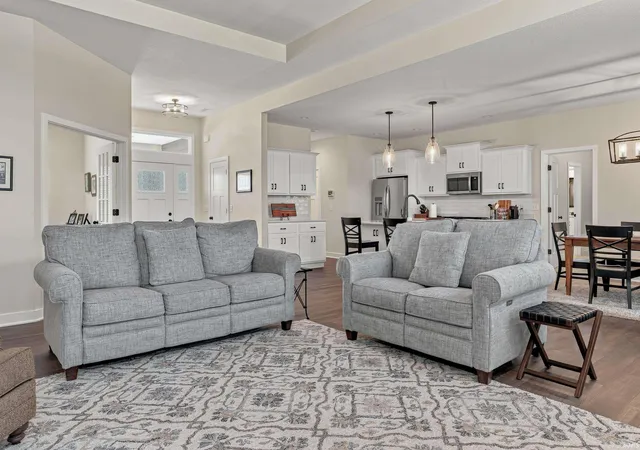 Photo 3 of Manufactured home for sale at 5582 Gadwall Pass, Fort Wayne, IN 46818 | MLS# 202635126 | Listing updated on 2026-08-27