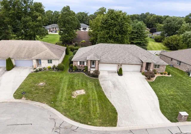 Photo 3 of Sale Pending at 803 S Silverwood Rd, Muncie, IN 47304 | MLS# 202635135 | Listing updated on 2026-08-28