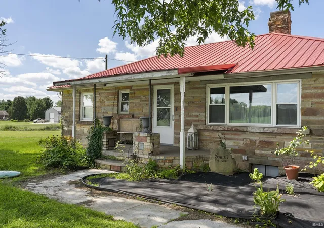 Photo 2 of Manufactured home for sale at 7147 N 100 W, Crawfordsville, IN 47933 | MLS# 202635141 | Listing updated on 2026-09-03