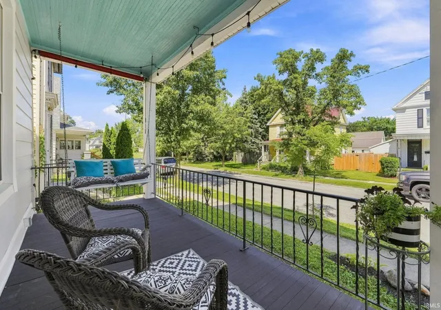 Photo 3 of Sale Pending at 1111 Cottage Ave, Fort Wayne, IN 46807 | MLS# 202635154 | Listing updated on 2026-08-29