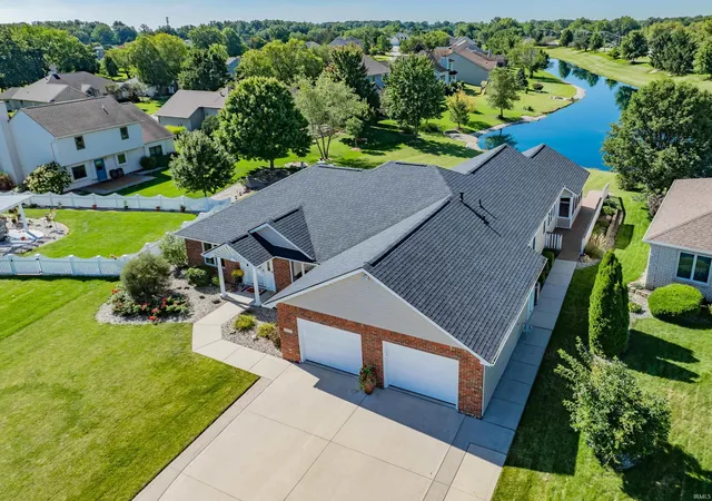 Photo 2 of Sale Pending at 9320 Sugar Mill Dr, Fort Wayne, IN 46835 | MLS# 202635156 | Listing updated on 2026-08-29