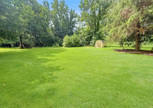 Photo 35 of Manufactured home for sale at 653 Greenview Dr, Evansville, IN 47711 | MLS# 202635167 | Listing updated on 2026-08-31