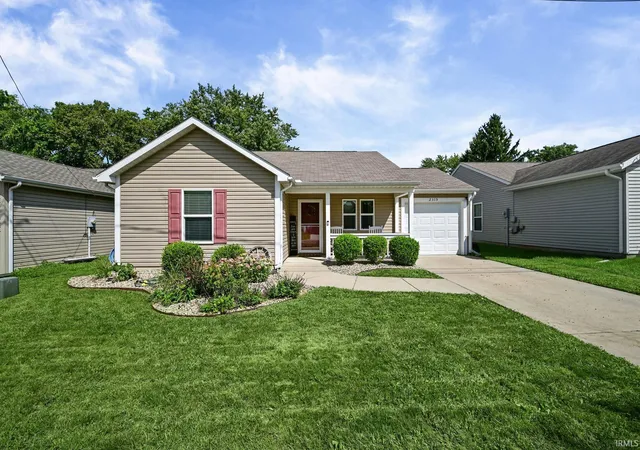 Photo 2 of Manufactured home for sale at 2315 Powder House Ln, Lafayette, IN 47909 | MLS# 202635170 | Listing updated on 2026-09-21