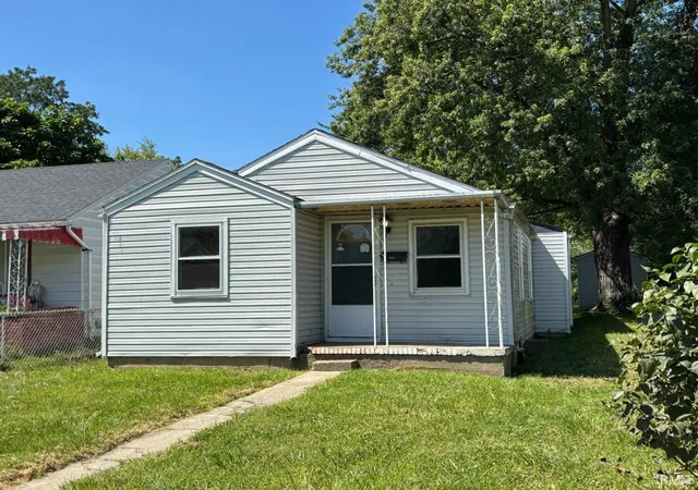 Photo 1 of Manufactured home for sale at 2203 S Biltmore Ave, Muncie, IN 47302 | MLS# 202635203 | Listing updated on 2026-08-27