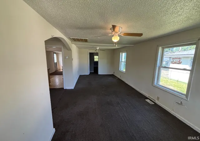 Photo 5 of Manufactured home for sale at 2203 S Biltmore Ave, Muncie, IN 47302 | MLS# 202635203 | Listing updated on 2026-08-27