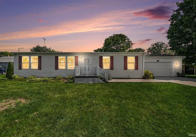 Photo 2 of Manufactured home for sale at 6965 N 675 W, Shipshewana, IN 46565 | MLS# 202635204 | Listing updated on 2026-08-27