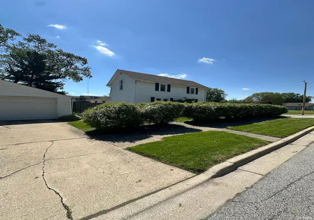 Photo 3 of Manufactured home for sale at 119 Francis St, Porter, IN 46304 | MLS# 202635209 | Listing updated on 2026-09-02