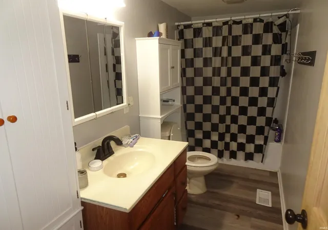 Photo 4 of Manufactured home for sale at 8215 S US 421, San Pierre, IN 46374 | MLS# 202635220 | Listing updated on 2026-08-28