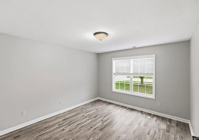 Photo 3 of Sale Pending at 12102 Shearwater Run, Fort Wayne, IN 46845 | MLS# 202635256 | Listing updated on 2026-09-20