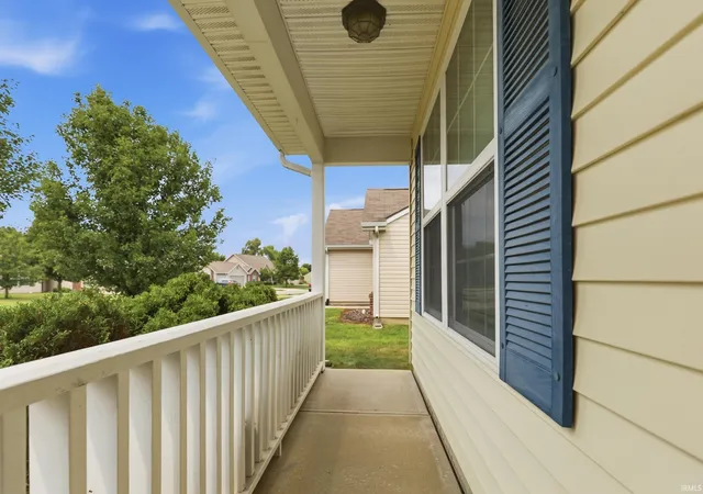 Photo 3 of Sale Pending at 12310 Shearwater Run, Fort Wayne, IN 46845 | MLS# 202635257 | Listing updated on 2026-09-06