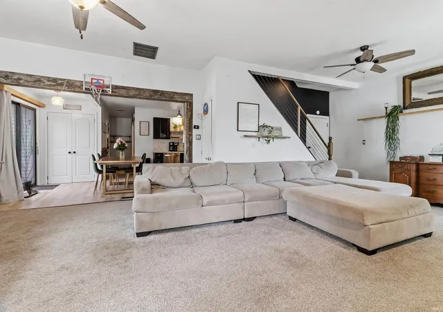 Photo 4 of Manufactured home for sale at 121 E South B St, Gas City, IN 46933 | MLS# 202635275 | Listing updated on 2026-09-17