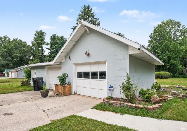 Photo 3 of Sale Pending at 56408 Orchid Rd, South Bend, IN 46619 | MLS# 202635280 | Listing updated on 2026-09-07