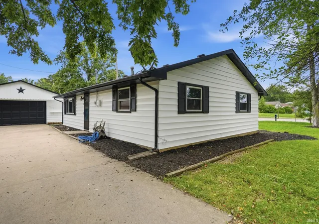 Photo 2 of Manufactured home for sale at 3330 Hobson Rd, Fort Wayne, IN 46815 | MLS# 202635281 | Listing updated on 2026-08-27