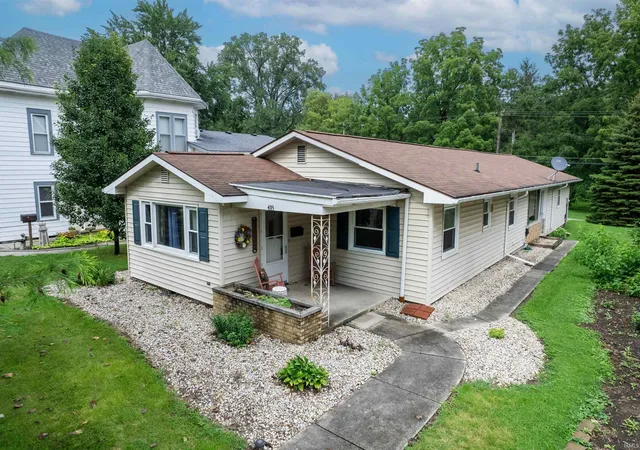Photo 1 of Sale Pending at 418 N 2nd St, Decatur, IN 46733 | MLS# 202635287 | Listing updated on 2026-09-17