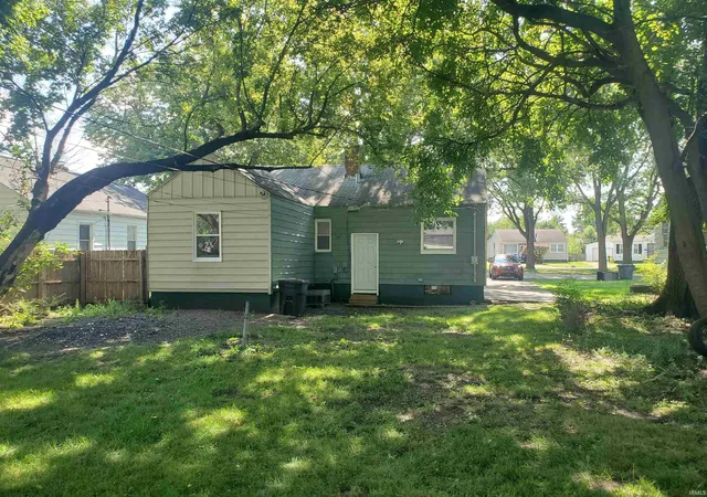 Photo 3 of Sale Pending at 3817 Belle Vista, South Bend, IN 46619 | MLS# 202635293 | Listing updated on 2026-08-31