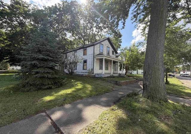 Photo 2 of Manufactured home for sale at 822 Willard St, Elkhart, IN 46516 | MLS# 202635296 | Listing updated on 2026-09-16