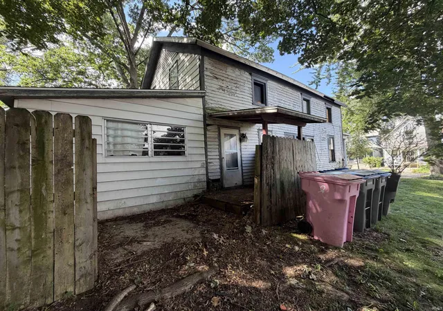 Photo 3 of Manufactured home for sale at 822 Willard St, Elkhart, IN 46516 | MLS# 202635296 | Listing updated on 2026-09-16