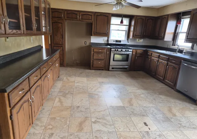 Photo 3 of Manufactured home for sale at 2015 E State 64 Rd #1, Huntingburg, IN 47542 | MLS# 202635301 | Listing updated on 2026-09-10