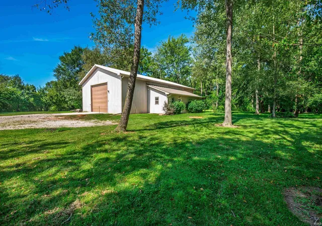Photo 4 of Sale Pending at 6621 S Us 35, Muncie, IN 47302 | MLS# 202635311 | Listing updated on 2026-08-31