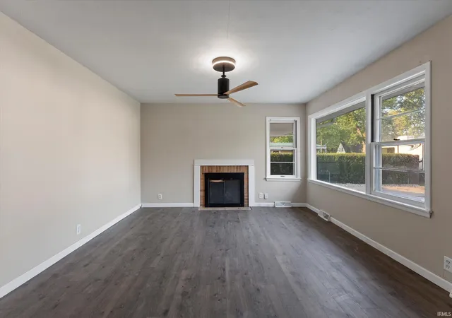 Photo 4 of Manufactured home for sale at 117 Graywood Ave, Elkhart, IN 46516 | MLS# 202635314 | Listing updated on 2026-09-18