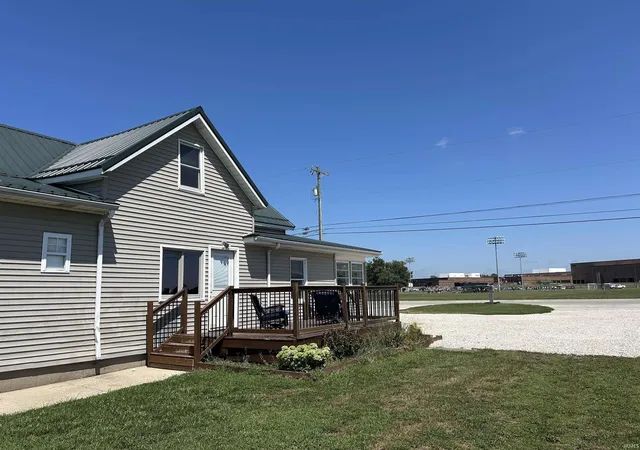 Photo 3 of Sale Pending at 1917 S Main Street Rd, Vincennes, IN 47591 | MLS# 202635316 | Listing updated on 2026-09-02