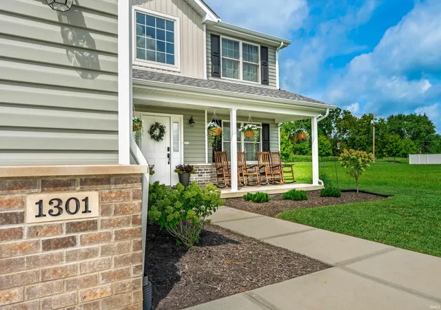 Photo 3 of Manufactured home for sale at 1301 N Wild Pine Dr, Yorktown, IN 47396 | MLS# 202635317 | Listing updated on 2026-08-28