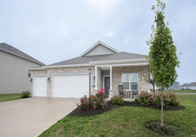 Photo 2 of Manufactured home for sale at 634 Marcella Dr, Huntertown, IN 46748 | MLS# 202635322 | Listing updated on 2026-09-13