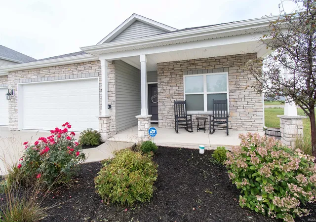 Photo 3 of Manufactured home for sale at 634 Marcella Dr, Huntertown, IN 46748 | MLS# 202635322 | Listing updated on 2026-09-13