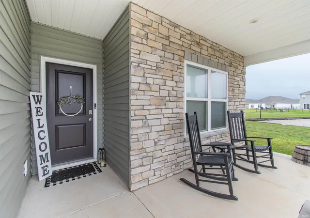 Photo 3 of Manufactured home for sale at 634 Marcella Dr, Huntertown, IN 46748 | MLS# 202635322 | Listing updated on 2026-09-13