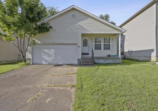 Photo 2 of Sale Pending at 8010 Alexandra Ln, Newburgh, IN 47630 | MLS# 202635335 | Listing updated on 2026-09-04
