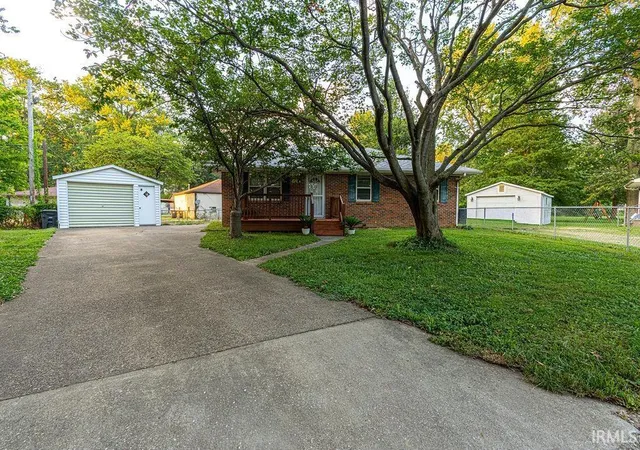 Photo 25 of Sale Pending at 1750 Spring Ct, Evansville, IN 47714 | MLS# 202635336 | Listing updated on 2026-08-31