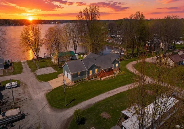 Manufactured home for sale at 140 Lane 160 C Big Turkey Lake Lane, Hudson, IN 46747 | MLS# 202635341