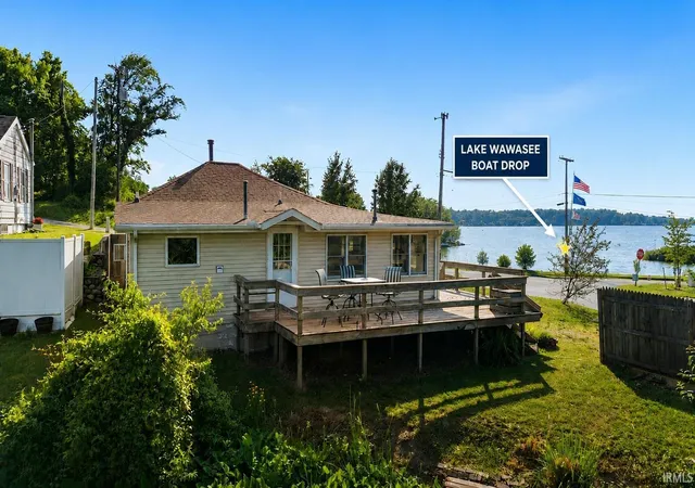 Photo 3 of Manufactured home for sale at 9796 N Hiawatha Ln, Syracuse, IN 46567 | MLS# 202635342 | Listing updated on 2026-09-17