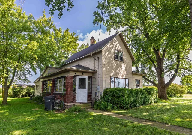 Photo 1 of Sale Pending at 5567 E County Road 300, Logansport, IN 46947 | MLS# 202635344 | Listing updated on 2026-09-01