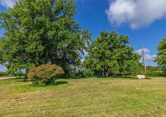 Photo 3 of Sale Pending at 5567 E County Road 300, Logansport, IN 46947 | MLS# 202635344 | Listing updated on 2026-09-01