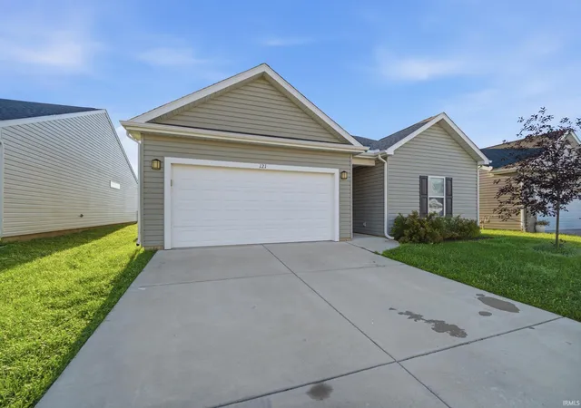 Photo 2 of Manufactured home for sale at 121 Wadsworth Ct, Lafayette, IN 47905 | MLS# 202635347 | Listing updated on 2026-09-02