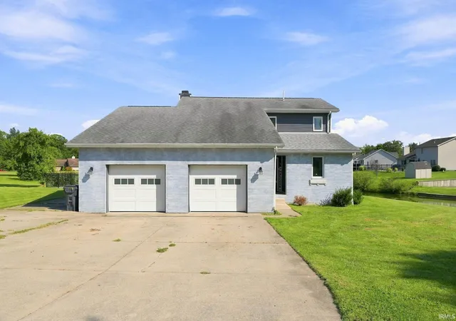 Photo 1 of Manufactured home for sale at 4 Lakeview Ct, Hartford City, IN 47348 | MLS# 202635352 | Listing updated on 2026-09-14
