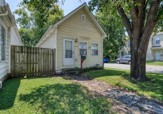 Photo 2 of Manufactured home for sale at 2474 W Virginia St, Evansville, IN 47712 | MLS# 202635353 | Listing updated on 2026-09-08