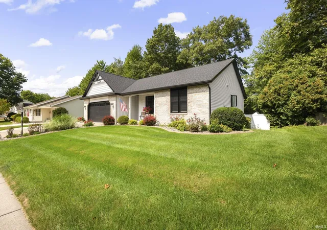 Photo 4 of Manufactured home for sale at 1006 Hidden Meadow Ln, Middlebury, IN 46540 | MLS# 202635356 | Listing updated on 2026-09-12