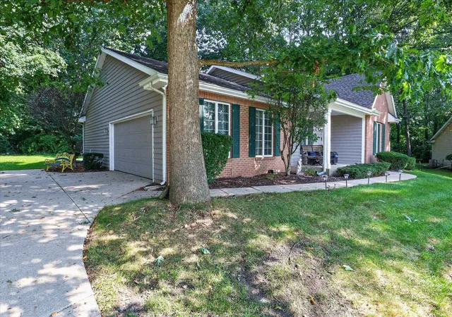 Photo 2 of Condo for sale at 51267 Pembridge Ct, Granger, IN 46530 | MLS# 202635367 | Listing updated on 2026-08-28