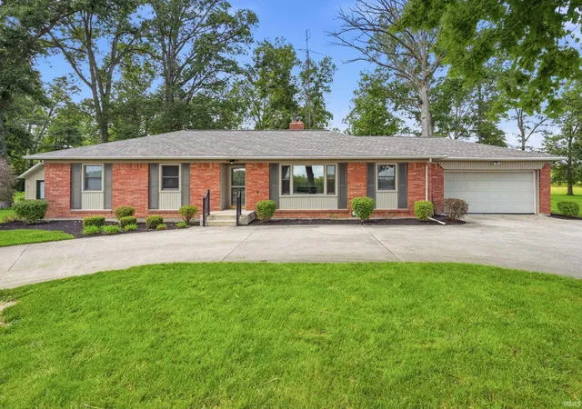 Photo 1 of Sale Pending at 1400 N 100 E Rd, Hartford City, IN 47348 | MLS# 202635368 | Listing updated on 2026-09-22