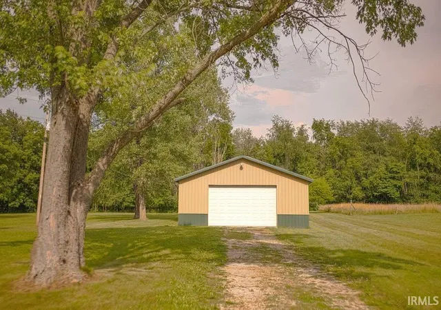 Photo 3 of Sale Pending at 6429 Wea Woodland Dr, Lafayette, IN 47909 | MLS# 202635371 | Listing updated on 2026-09-09