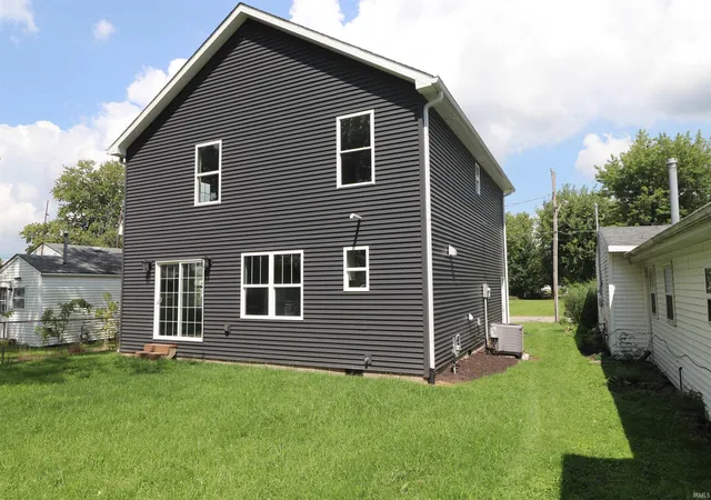 Photo 3 of Manufactured home for sale at 1653 E Jefferson St, Frankfort, IN 46041 | MLS# 202635374 | Listing updated on 2026-08-28