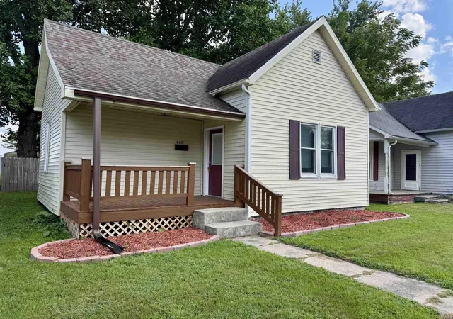 Photo 1 of Manufactured home for sale at 608 S Stormont St, Princeton, IN 47670 | MLS# 202635383 | Listing updated on 2026-10-07