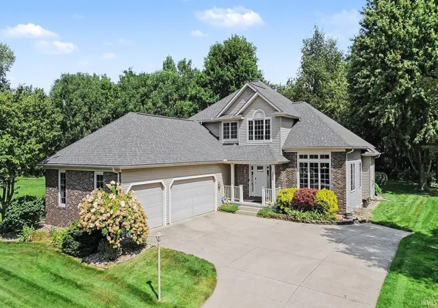 Photo 1 of Sale Pending at 3608 Oak Ridge Dr, Elkhart, IN 46517 | MLS# 202635386 | Listing updated on 2026-09-15