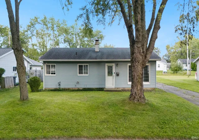 Manufactured home for sale at 7323 Avalon Dr, Fort Wayne, IN 46819-1772 | MLS# 202635393