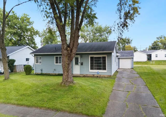 Photo 2 of Manufactured home for sale at 7323 Avalon Dr, Fort Wayne, IN 46819 | MLS# 202635393 | Listing updated on 2026-09-10